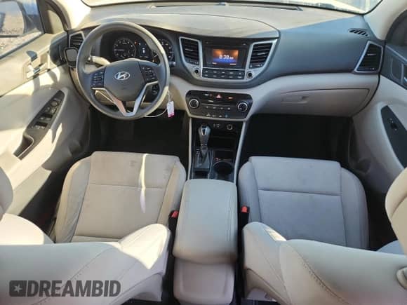 2017 Hyundai Tucson SE with VIN KM8J23A45HU379269, listed as a Copart auction lot 82280755 with 87,460 mi miles and Salvage title. Bid and sale history available at DreamBid. Image 8.