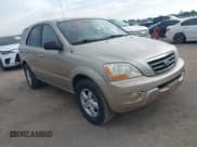 ✅ 2008 Kia Sorento LX • VIN: KNDJD735985774545 • Лот: 43311016. Опубликован ранее на IAAI с пробегом 107 267 миль. Бесплатный доступ к архиву аукционных продаж из США и подробный отчёт об истории автомобиля на DreamBid. Изображение 1.