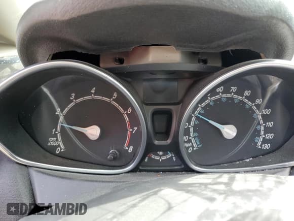 ✅ 2017 Ford Fiesta Titanium • VIN: 3FADP4CJ9HM139406 • Лот: 64456345. Опубликован ранее на Copart с пробегом Не указан. Бесплатный доступ к архиву аукционных продаж из США и подробный отчёт об истории автомобиля на DreamBid. Изображение 9.