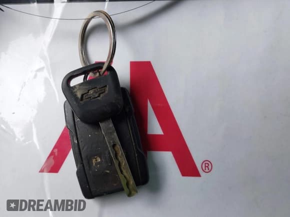 ✅ 2015 Chevrolet Silverado 2500HD LT • VIN: 1GC1KVEG4FF552253 • Лот: 43700188. Опубликован ранее на IAAI с пробегом 181 541 миль. Бесплатный доступ к архиву аукционных продаж из США и подробный отчёт об истории автомобиля на DreamBid. Изображение 11.