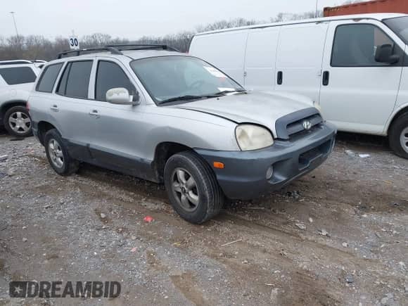 2005 Hyundai Santa Fe GLS с VIN KM8SC13D05U955011, выставлен на аукционе IAAI как лот 41496442 с пробегом Не указан миль и . История ставок и продаж доступна на DreamBid. Изображение 1.