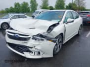 ✅ 2022 Subaru Legacy Premium • VIN: 4S3BWAC68N3026431 • Lot: 42192317. Wystawiony na IAAI z przebiegiem 43 698 mil. Bezpłatny archiwum sprzedaży aukcyjnych z USA i szczegółowy raport historii pojazdu na DreamBid. Zdjęcie 6.