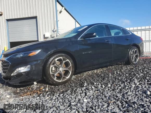 2023 Chevrolet Malibu LT z VIN 1G1ZD5ST9PF134893, wystawiony jako Copart lot #85410305 z przebiegiem 121 515 mil mil oraz Czysty tytuł • Clean title. Historia ofert i sprzedaży dostępna na DreamBid. Obrazek 1.