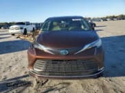 ✅ 2023 Toyota Sienna XLE • VIN: 5TDYRKEC1PS167062 • Lot: 90842155. Listed on Copart with 40,851 mi. Free auction sales archive from the USA and detailed vehicle history report at DreamBid. Image 5.