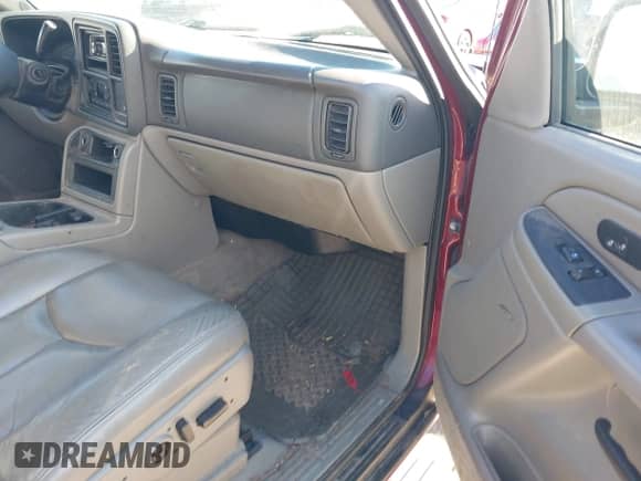 2005 Chevrolet Suburban LS z VIN 1GNFK16Z15J207781, wystawiony jako IAAI lot #43564350 z przebiegiem 288 836 mil mil oraz . Historia ofert i sprzedaży dostępna na DreamBid. Obrazek 5.