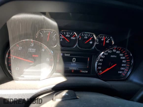 ✅ 2015 GMC Sierra 1500 SLT • VIN: 3GTU2VEC5FG266291 • Лот: 68324495. Опубликован ранее на Copart с пробегом 168 962 миль. Бесплатный доступ к архиву аукционных продаж из США и подробный отчёт об истории автомобиля на DreamBid. Изображение 9.