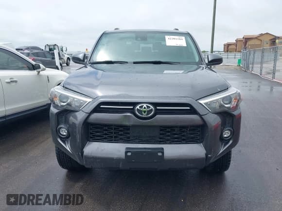 ✅ 2022 Toyota 4Runner SR5 • VIN: JTEEU5JRXN5260206 • Лот: 42201184. Опубликован ранее на IAAI с пробегом 69 235 миль. Бесплатный доступ к архиву аукционных продаж из США и подробный отчёт об истории автомобиля на DreamBid. Изображение 12.