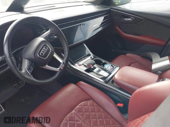 ✅ 2022 Audi SQ8 Prestige • VIN: WA1CWBF11ND017665 • Lot: 41430807. Wystawiony na IAAI z przebiegiem 30 619 mil. Bezpłatny archiwum sprzedaży aukcyjnych z USA i szczegółowy raport historii pojazdu na DreamBid. Zdjęcie 17.