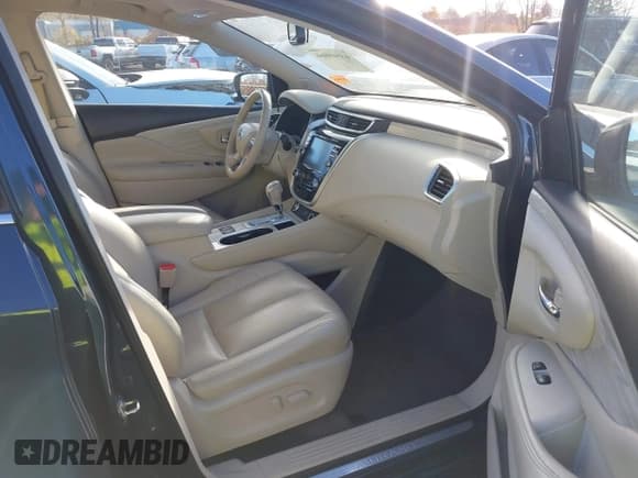 ✅ 2018 Nissan Murano SV • VIN: 5N1AZ2MHXJN177127 • Lot: 43549866. Wystawiony na IAAI z przebiegiem 85 031 mil. Bezpłatny archiwum sprzedaży aukcyjnych z USA i szczegółowy raport historii pojazdu na DreamBid. Zdjęcie 5.