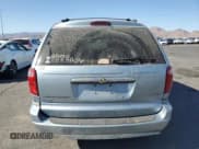 ✅ 2005 Chrysler Town & Country Limited • VIN: 2C8GP64L85R472511 • Lot: 80950385. Wystawiony na Copart z przebiegiem 99 240 mil. Bezpłatny archiwum sprzedaży aukcyjnych z USA i szczegółowy raport historii pojazdu na DreamBid. Zdjęcie 6.