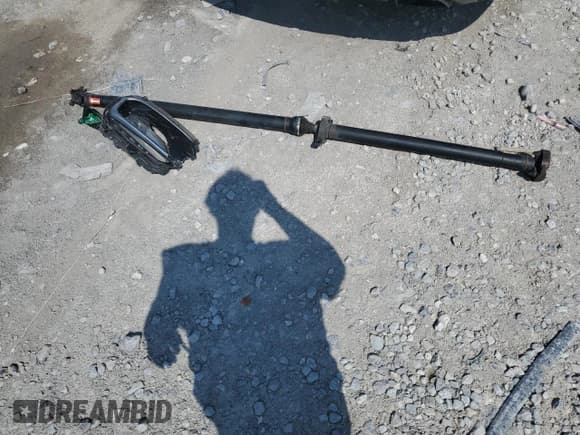 ✅ 2017 Hyundai Santa Fe 2.4L • VIN: 5NMZUDLB0HH031681 • Лот: 61555754. Опубликован ранее на Copart с пробегом 107 354 миль. Бесплатный доступ к архиву аукционных продаж из США и подробный отчёт об истории автомобиля на DreamBid. Изображение 12.