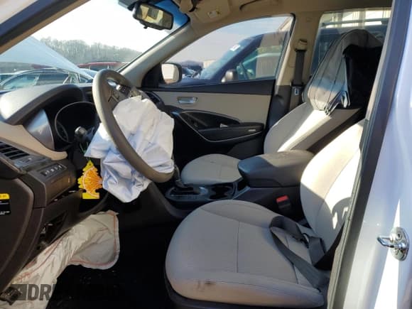 ✅ 2017 Hyundai Santa Fe 2.4L • VIN: 5NMZUDLB4HH047351 • Лот: 73545152. Опубликован ранее на Copart с пробегом 44 673 миль. Бесплатный доступ к архиву аукционных продаж из США и подробный отчёт об истории автомобиля на DreamBid. Изображение 7.