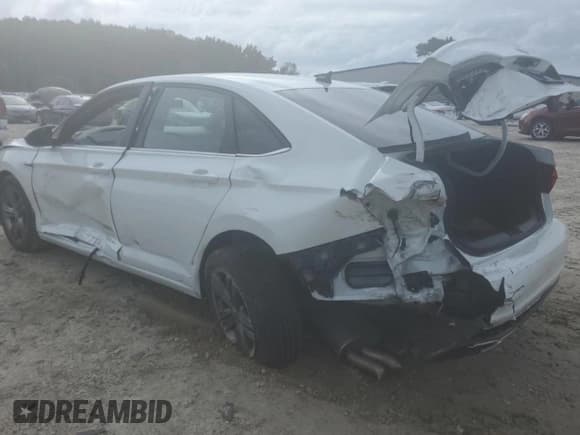 ✅ 2021 Volkswagen Jetta S • VIN: 3VWC57BU3MM046431 • Lot: 81776405. Wystawiony na Copart z przebiegiem 48 849 mil. Bezpłatny archiwum sprzedaży aukcyjnych z USA i szczegółowy raport historii pojazdu na DreamBid. Zdjęcie 2.