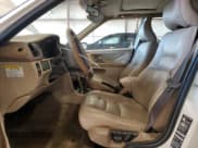 ✅ 2000 Volvo S70 • VIN: YV1LS61J8Y2632529 • Lot: 88943915. Wystawiony na Copart z przebiegiem 210 495 mil. Bezpłatny archiwum sprzedaży aukcyjnych z USA i szczegółowy raport historii pojazdu na DreamBid. Zdjęcie 7.