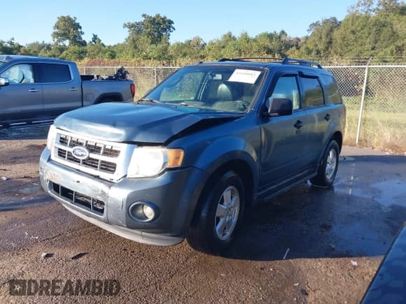 ✅ 2011 Ford Escape XLT • VIN: 1FMCU0DG0BKB77448 • Лот: 43440882. Опубликован ранее на IAAI с пробегом 172 911 миль. Бесплатный доступ к архиву аукционных продаж из США и подробный отчёт об истории автомобиля на DreamBid. Изображение 2.