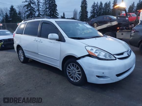 ✅ 2010 Toyota Sienna XLE • VIN: 5TDDK4CC5AS032997 • Lot: 43811711. Wystawiony na IAAI z przebiegiem 112 489 mil. Bezpłatny archiwum sprzedaży aukcyjnych z USA i szczegółowy raport historii pojazdu na DreamBid. Zdjęcie 1.