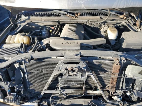 ✅ 2003 Chevrolet Suburban LT • VIN: 1GNFK16Z23R137075 • Лот: 46408225. Опубликован ранее на Copart с пробегом Не указан. Бесплатный доступ к архиву аукционных продаж из США и подробный отчёт об истории автомобиля на DreamBid. Изображение 12.