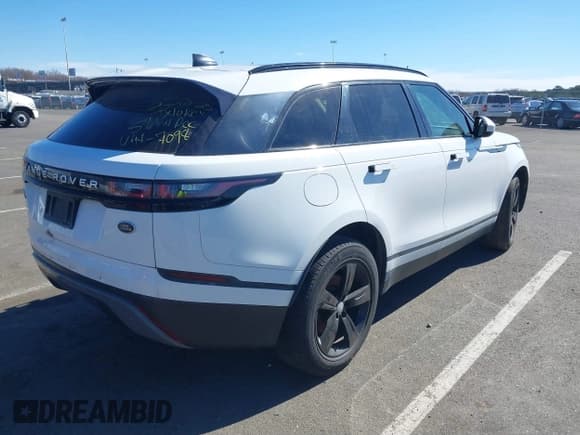 ✅ 2018 Land Rover Range Rover Velar S • VIN: SALYB2RN6JA737098 • Lot: 41816063. Listed on IAAI with 67,543 mi. Free auction sales archive from the USA and detailed vehicle history report at DreamBid. Image 4.
