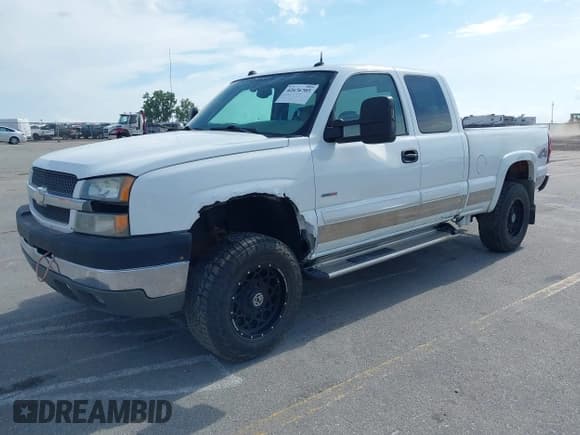 ✅ 2004 Chevrolet Silverado 2500HD LT • VIN: 1GCHK29154E180718 • Лот: 42676705. Опубликован ранее на IAAI с пробегом 270 973 миль. Бесплатный доступ к архиву аукционных продаж из США и подробный отчёт об истории автомобиля на DreamBid. Изображение 18.