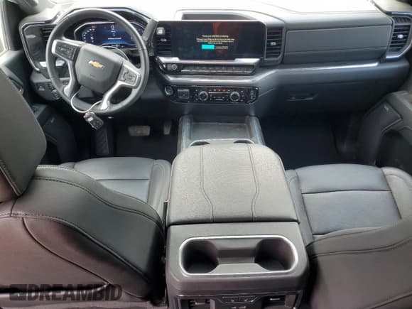 ✅ 2024 Chevrolet Silverado 2500HD LTZ • VIN: 2GC4YPE7XR1168464 • Lot: 67736125. Listed on Copart with 19,295 mi. Free auction sales archive from the USA and detailed vehicle history report at DreamBid. Image 8.