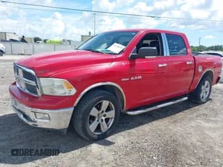 ✅ 2010 Dodge 1500 SLT • VIN: 1D7RB1CT1AS138798 • Lot: 40228970. Wystawiony na IAAI z przebiegiem 171 552 mil. Bezpłatny archiwum sprzedaży aukcyjnych z USA i szczegółowy raport historii pojazdu na DreamBid. Zdjęcie 2.