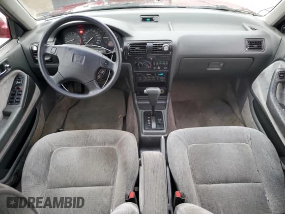 ✅ 1993 Honda Accord • VIN: 1HGCB7653PA177960 • Лот: 43553245. Опубликован ранее на Copart с пробегом 105 284 миль. Бесплатный доступ к архиву аукционных продаж из США и подробный отчёт об истории автомобиля на DreamBid. Изображение 8.