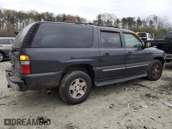 ✅ 2005 Chevrolet Suburban LT • VIN: 1GNFK16Z95J151301 • Лот: 83642854. Опубликован ранее на Copart с пробегом 190 221 миль. Бесплатный доступ к архиву аукционных продаж из США и подробный отчёт об истории автомобиля на DreamBid. Изображение 3.