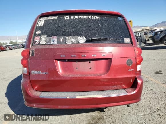 ✅ 2015 Dodge Grand Caravan SXT • VIN: 2C4RDGCG5FR523249 • Lot: 91376065. Wystawiony na Copart z przebiegiem Nie podano. Bezpłatny archiwum sprzedaży aukcyjnych z USA i szczegółowy raport historii pojazdu na DreamBid. Zdjęcie 6.