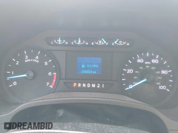 ✅ 2019 Ford F-250 XL • VIN: 1FDBF2A61KED44637 • Lot: 42774481. Listed on IAAI with 90,869 mi. Free auction sales archive from the USA and detailed vehicle history report at DreamBid. Image 7.