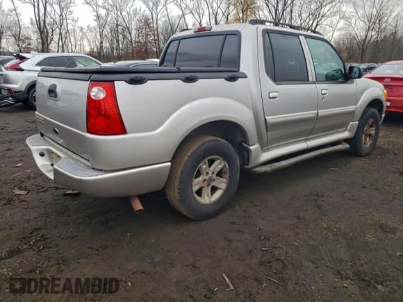 ✅ 2005 Ford Explorer Sport Trac XLS • VIN: 1FMZU77K85UB51501 • Lot: 93570735. Listed on Copart with Not provided. Free auction sales archive from the USA and detailed vehicle history report at DreamBid. Image 3.