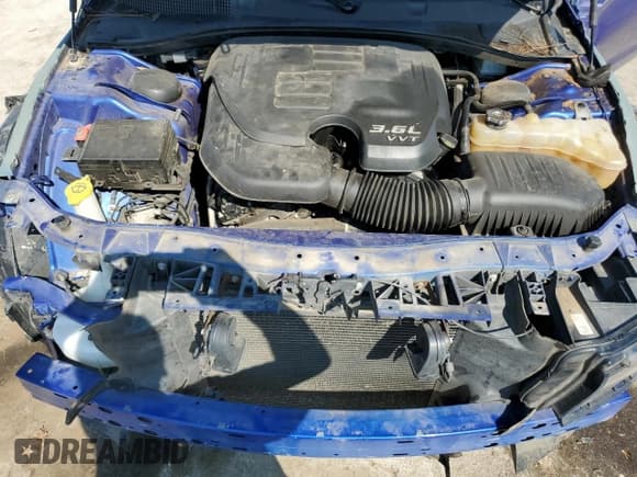 ✅ 2018 Dodge Charger SXT • VIN: 2C3CDXBG8JH309446 • Lot: 81285705. Listed on Copart with 147,174 mi. Free auction sales archive from the USA and detailed vehicle history report at DreamBid. Image 11.