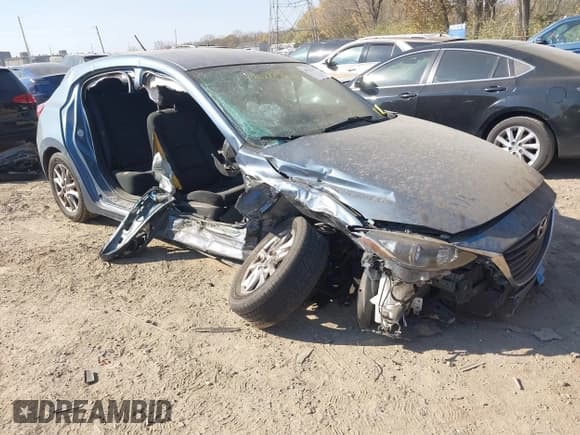 ✅ 2015 Mazda 3 i Touring • VIN: 3MZBM1L71FM184587 • Lot: 40725367. Listed on IAAI with 137,720 mi. Free auction sales archive from the USA and detailed vehicle history report at DreamBid. Image 1.