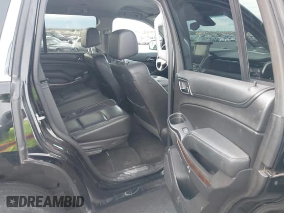 ✅ 2018 Chevrolet Tahoe LT • VIN: 1GNSCBKCXJR338061 • Лот: 43728629. Опубликован ранее на IAAI с пробегом Не указан. Бесплатный доступ к архиву аукционных продаж из США и подробный отчёт об истории автомобиля на DreamBid. Изображение 8.