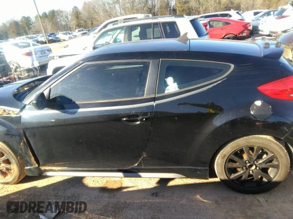 ✅ 2013 Hyundai Veloster Turbo • VIN: KMHTC6AE2DU132625 • Lot: 41229367. Wystawiony na IAAI z przebiegiem 113 077 mil. Bezpłatny archiwum sprzedaży aukcyjnych z USA i szczegółowy raport historii pojazdu na DreamBid. Zdjęcie 15.