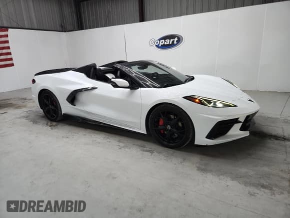 ✅ 2021 Chevrolet Corvette 3LT • VIN: 1G1YC3D49M5107445 • Lot: 62633375. Listed on Copart with 17,869 mi. Free auction sales archive from the USA and detailed vehicle history report at DreamBid. Image 4.