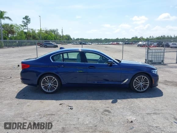 ✅ 2019 BMW 5 Series 540i • VIN: WBAJE5C51KBM76742 • Lot: 42656465. Listed on IAAI with 54,600 mi. Free auction sales archive from the USA and detailed vehicle history report at DreamBid. Image 13.