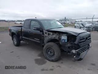 ✅ 2017 Toyota Tacoma SR5 • VIN: 5TFSZ5AN3HX067670 • Lot: 40895224. Wystawiony na IAAI z przebiegiem 105 091 mil. Bezpłatny archiwum sprzedaży aukcyjnych z USA i szczegółowy raport historii pojazdu na DreamBid. Zdjęcie 1.