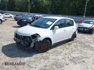 ✅ 2008 Nissan Versa SL • VIN: 3N1BC13E98L463009 • Lot: 43062901. Listed on IAAI with 176,019 mi. Free auction sales archive from the USA and detailed vehicle history report at DreamBid. Image 2.