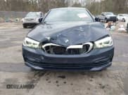 ✅ 2018 BMW 5 Series 530i • VIN: WBAJA5C55JWA39526 • Lot: 41780637. Listed on IAAI with 121,693 mi. Free auction sales archive from the USA and detailed vehicle history report at DreamBid. Image 6.