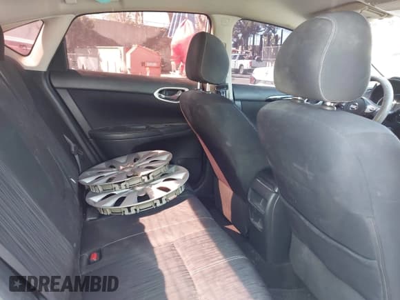 ✅ 2017 Nissan Sentra SV • VIN: 3N1AB7AP3HL639333 • Лот: 43416742. Опубликован ранее на IAAI с пробегом 125 445 миль. Бесплатный доступ к архиву аукционных продаж из США и подробный отчёт об истории автомобиля на DreamBid. Изображение 8.