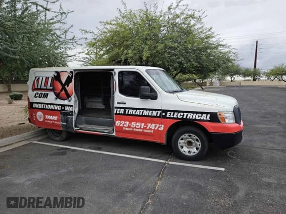✅ 2015 Nissan NV SV • VIN: 1N6BF0KL6FN809302 • Lot: 43923292. Listed on IAAI with 185,121 mi. Free auction sales archive from the USA and detailed vehicle history report at DreamBid. Image 10.