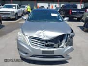 ✅ 2013 Hyundai Azera • VIN: KMHFH4JG8DA315386 • Лот: 42308336. Опубликован ранее на IAAI с пробегом 69 147 миль. Бесплатный доступ к архиву аукционных продаж из США и подробный отчёт об истории автомобиля на DreamBid. Изображение 6.