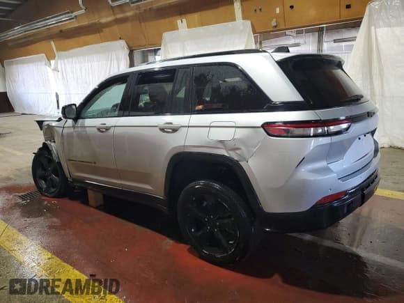 ✅ 2023 Jeep Grand Cherokee Altitude • VIN: 1C4RJGAGXPC580018 • Lot: 54586195. Listed on Copart with Not provided. Free auction sales archive from the USA and detailed vehicle history report at DreamBid. Image 2.