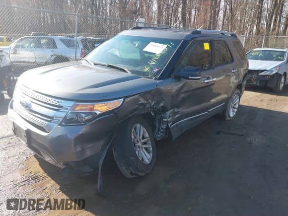 ✅ 2013 Ford Explorer XLT • VIN: 1FM5K8D88DGC87093 • Lot: 41489571. Wystawiony na IAAI z przebiegiem 113 821 mil. Bezpłatny archiwum sprzedaży aukcyjnych z USA i szczegółowy raport historii pojazdu na DreamBid. Zdjęcie 17.