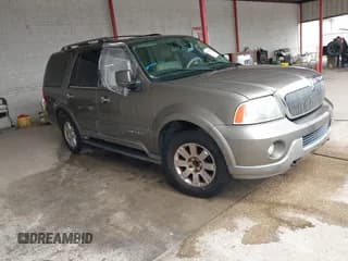 ✅ 2003 Lincoln Navigator Ultimate • VIN: 5LMFU27R43LJ27229 • Lot: 42610352. Wystawiony na IAAI z przebiegiem 178 897 mil. Bezpłatny archiwum sprzedaży aukcyjnych z USA i szczegółowy raport historii pojazdu na DreamBid. Zdjęcie 1.