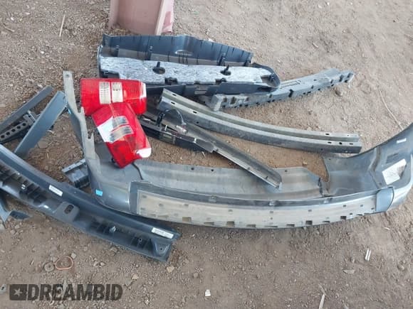 ✅ 2015 Jeep Patriot Sport • VIN: 1C4NJPBB3FD149546 • Lot: 42327841. Listed on IAAI with 155,851 mi. Free auction sales archive from the USA and detailed vehicle history report at DreamBid. Image 12.