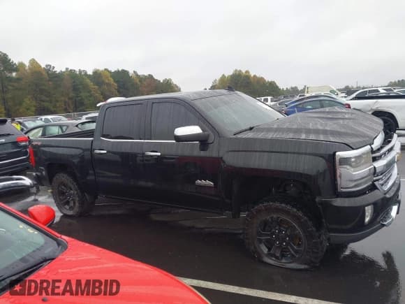 ✅ 2016 Chevrolet Silverado 1500 High Country • VIN: 3GCUKTEJ2GG267967 • Lot: 43543326. Listed on IAAI with 105,979 mi. Free auction sales archive from the USA and detailed vehicle history report at DreamBid. Image 13.