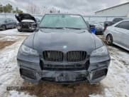 ✅ 2012 BMW X5 M • VIN: 5YMGY0C50CLK27200 • Lot: 95236795. Wystawiony na Copart z przebiegiem 159 783 mil. Bezpłatny archiwum sprzedaży aukcyjnych z USA i szczegółowy raport historii pojazdu na DreamBid. Zdjęcie 5.