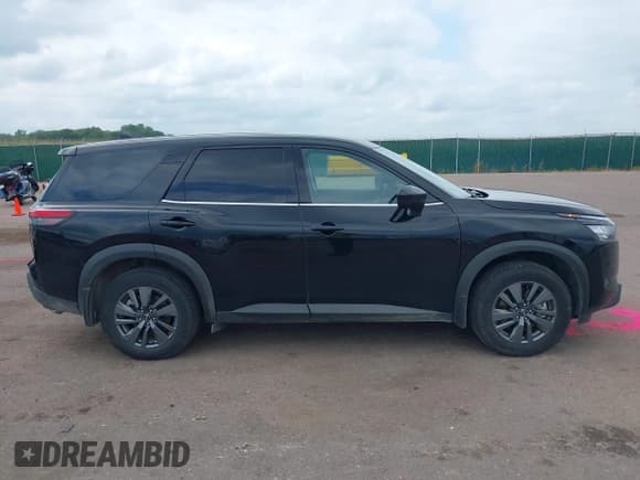 ✅ 2024 Nissan Pathfinder S • VIN: 5N1DR3AC7RC281707 • Lot: 42870153. Wystawiony na IAAI z przebiegiem 13 883 mil. Bezpłatny archiwum sprzedaży aukcyjnych z USA i szczegółowy raport historii pojazdu na DreamBid. Zdjęcie 13.