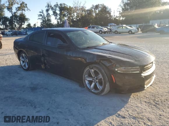 ✅ 2017 Dodge Charger R/T • VIN: 2C3CDXCT7HH532468 • Lot: 86644865. Wystawiony na Copart z przebiegiem 101 946 mil. Bezpłatny archiwum sprzedaży aukcyjnych z USA i szczegółowy raport historii pojazdu na DreamBid. Zdjęcie 4.